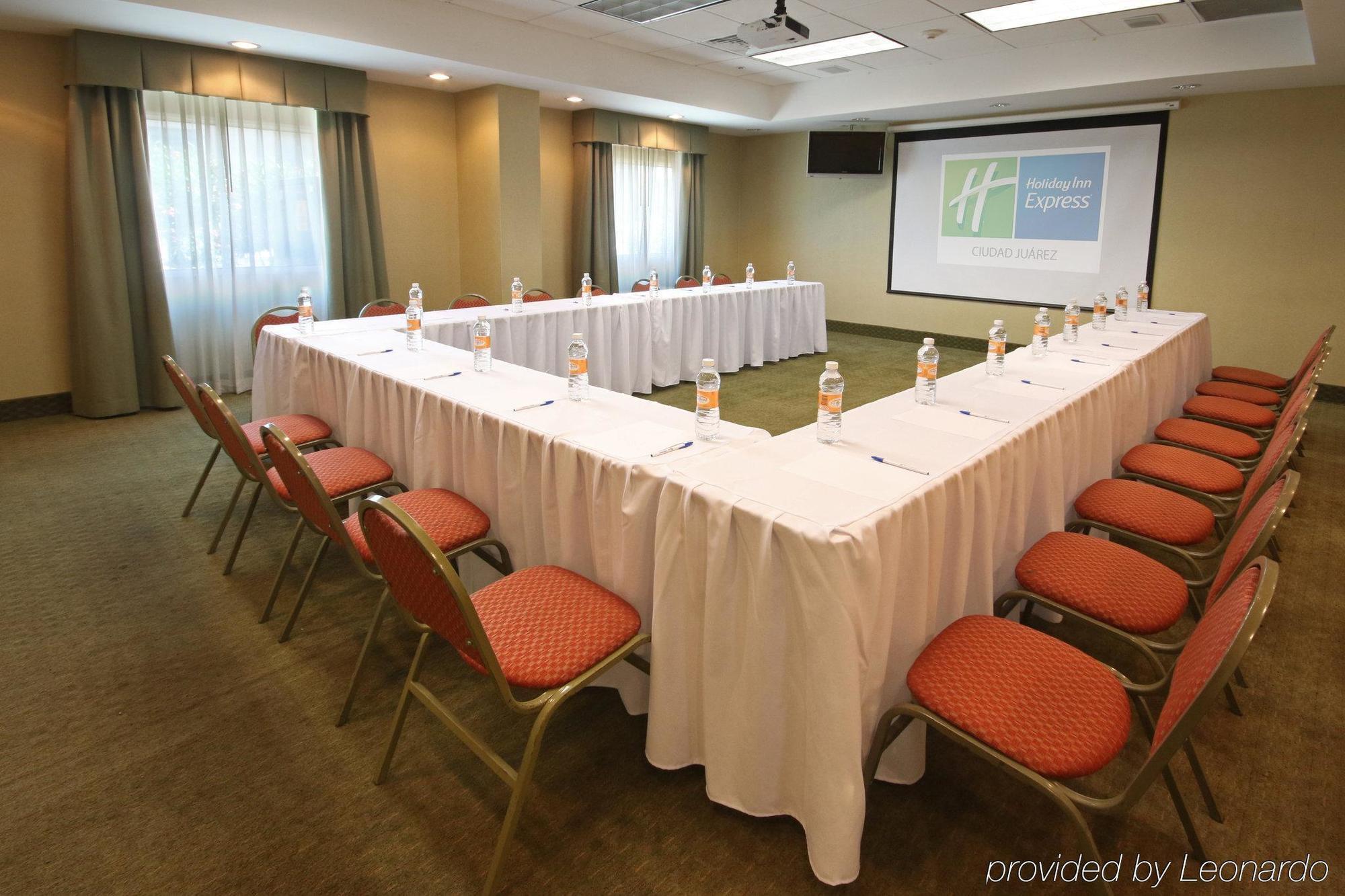 アイステイ ホテル シウダー フアレス シウダー・フアレス エクステリア 写真 U-shaped table