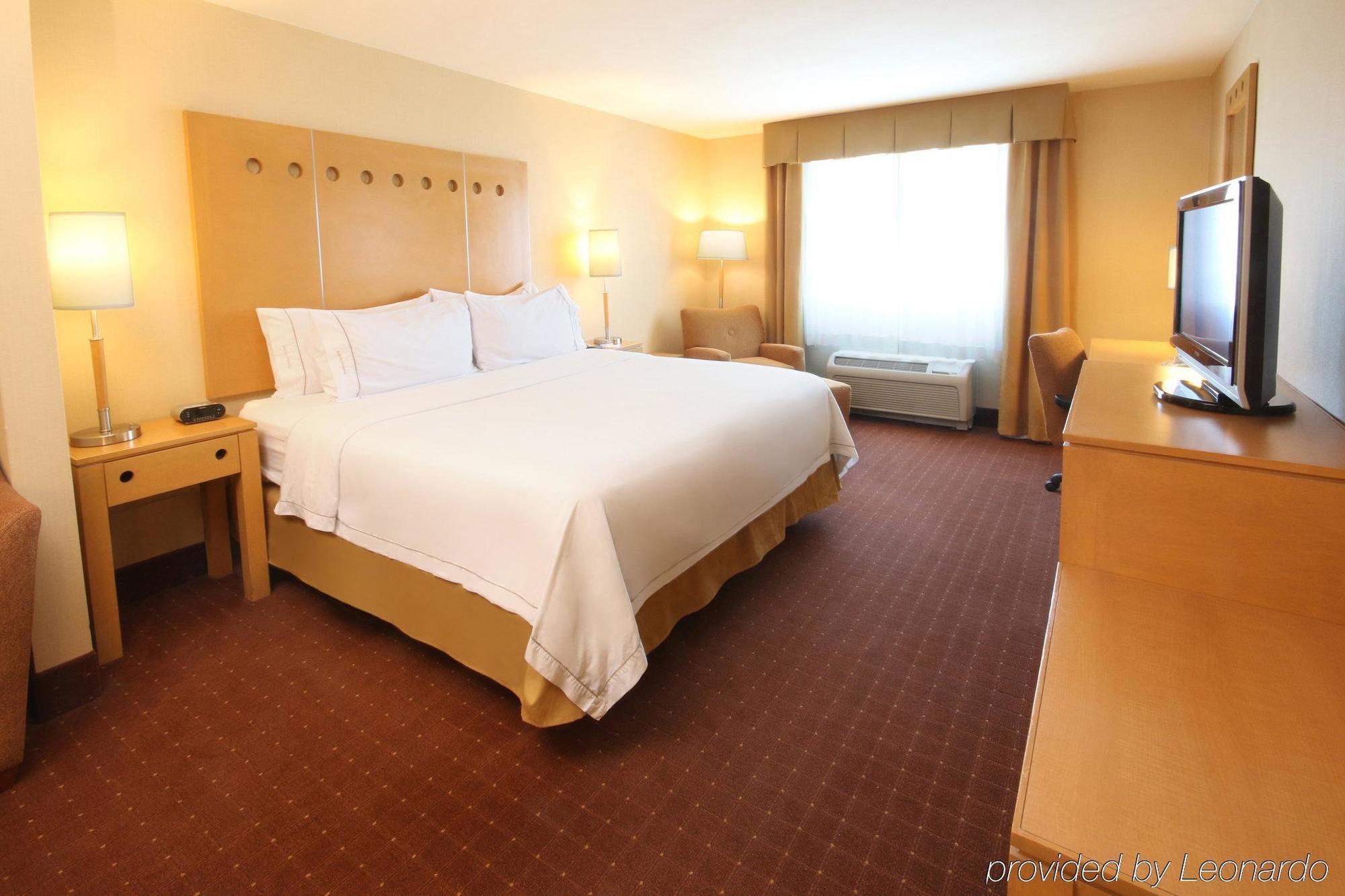 アイステイ ホテル シウダー フアレス シウダー・フアレス エクステリア 写真 A typical guest room at the Hilton Garden Inn