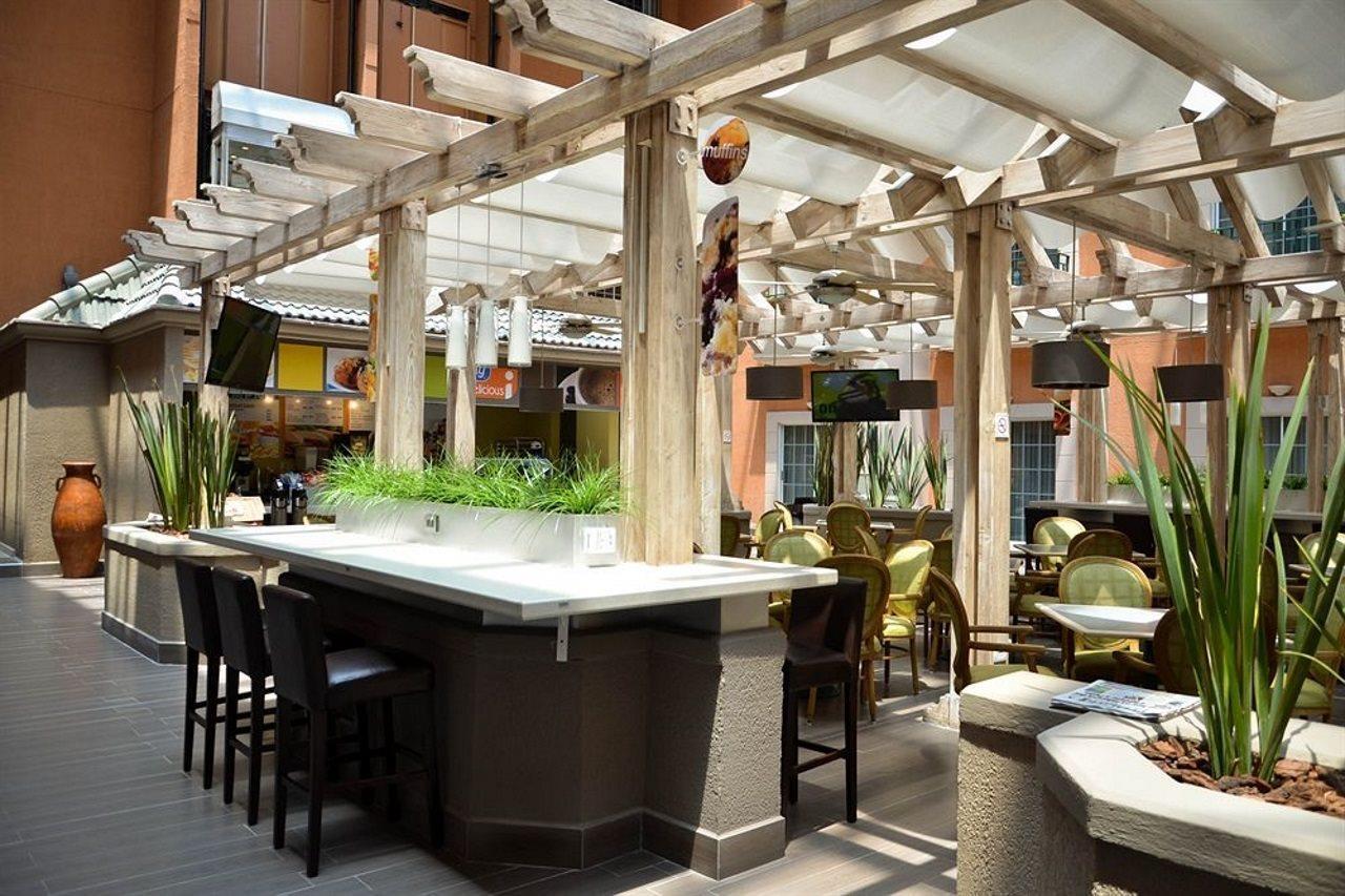 アイステイ ホテル シウダー フアレス シウダー・フアレス エクステリア 写真 The interior of a typical PF Chang's