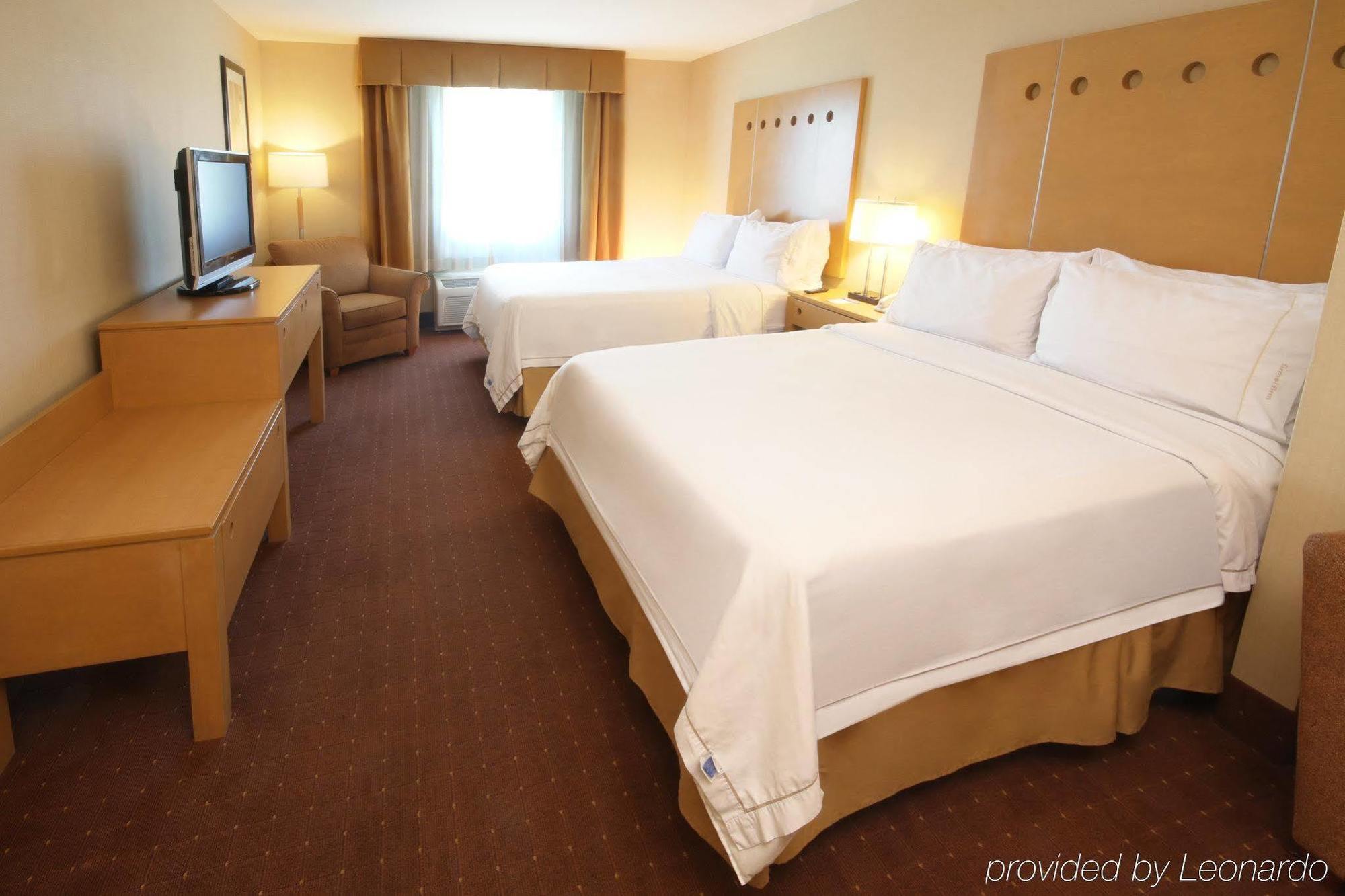 アイステイ ホテル シウダー フアレス シウダー・フアレス エクステリア 写真 A typical guest room at the Hilton Garden Inn